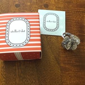 Stella & Dot Geneve Lace Ring